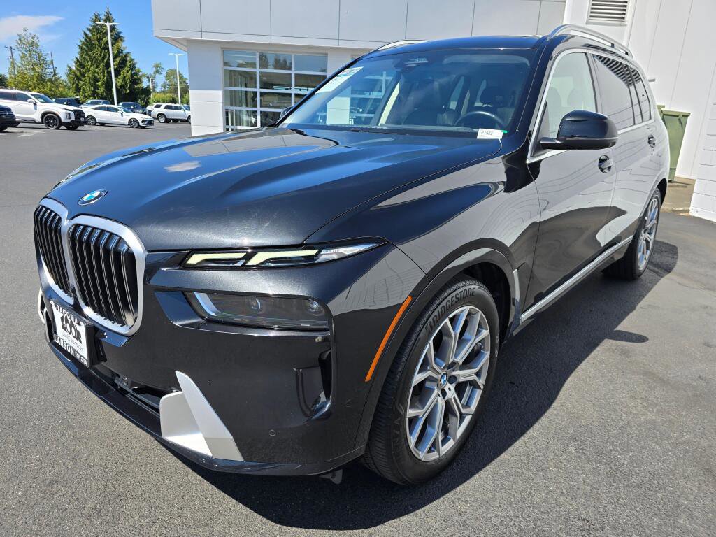 Used 2023 BMW X7 xDrive40i image 7