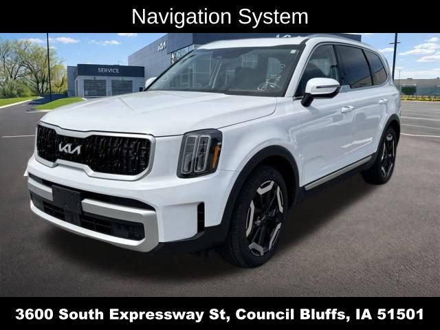 Used 2025 Kia Telluride EX w/ EX Captain's Chair Package AWD/4WD image 8