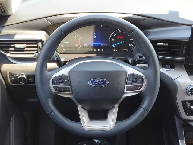 Used 2024 Ford Explorer XLT w/ Equipment Group 202A AWD/4WD image 34