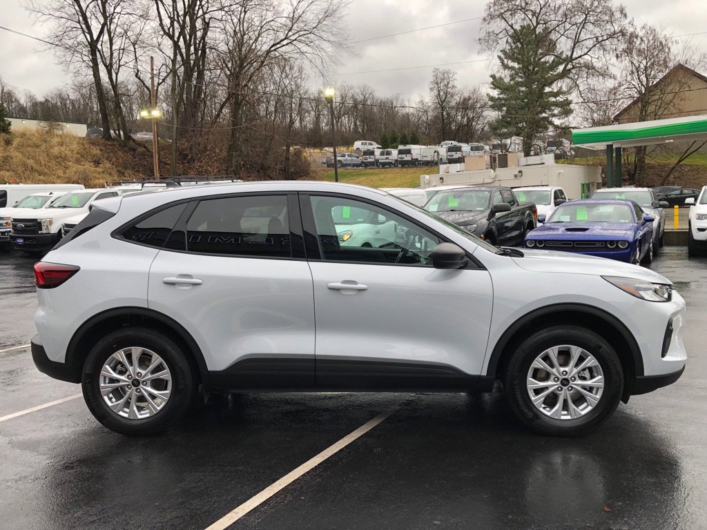 Used 2025 Ford Escape Active image 6