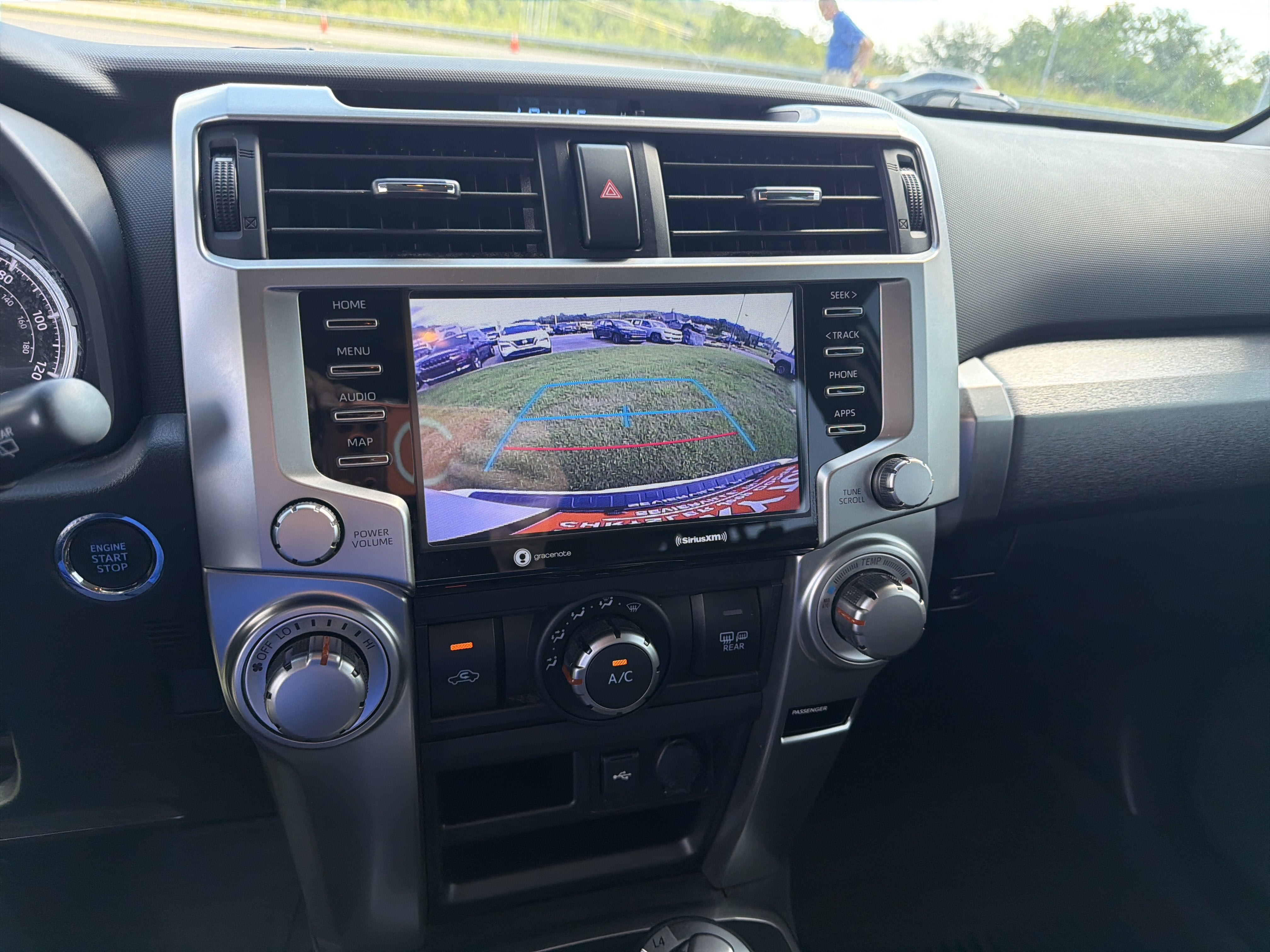 Used 2022 Toyota 4Runner TRD Sport AWD/4WD image 37