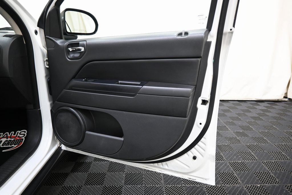 Used 2012 Jeep Compass Sport image 22