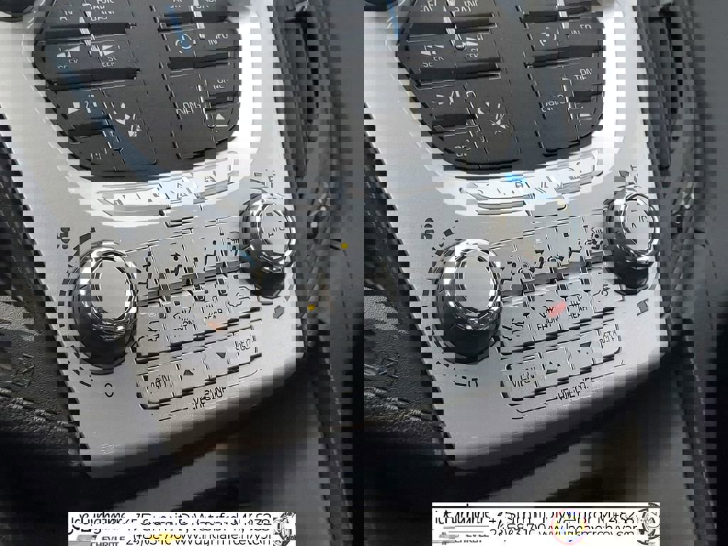 Used 2014 Chevrolet Equinox LS image 16