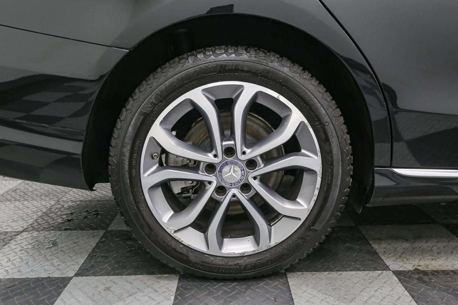 Used 2017 Mercedes-Benz C 300 4MATIC Sedan image 16