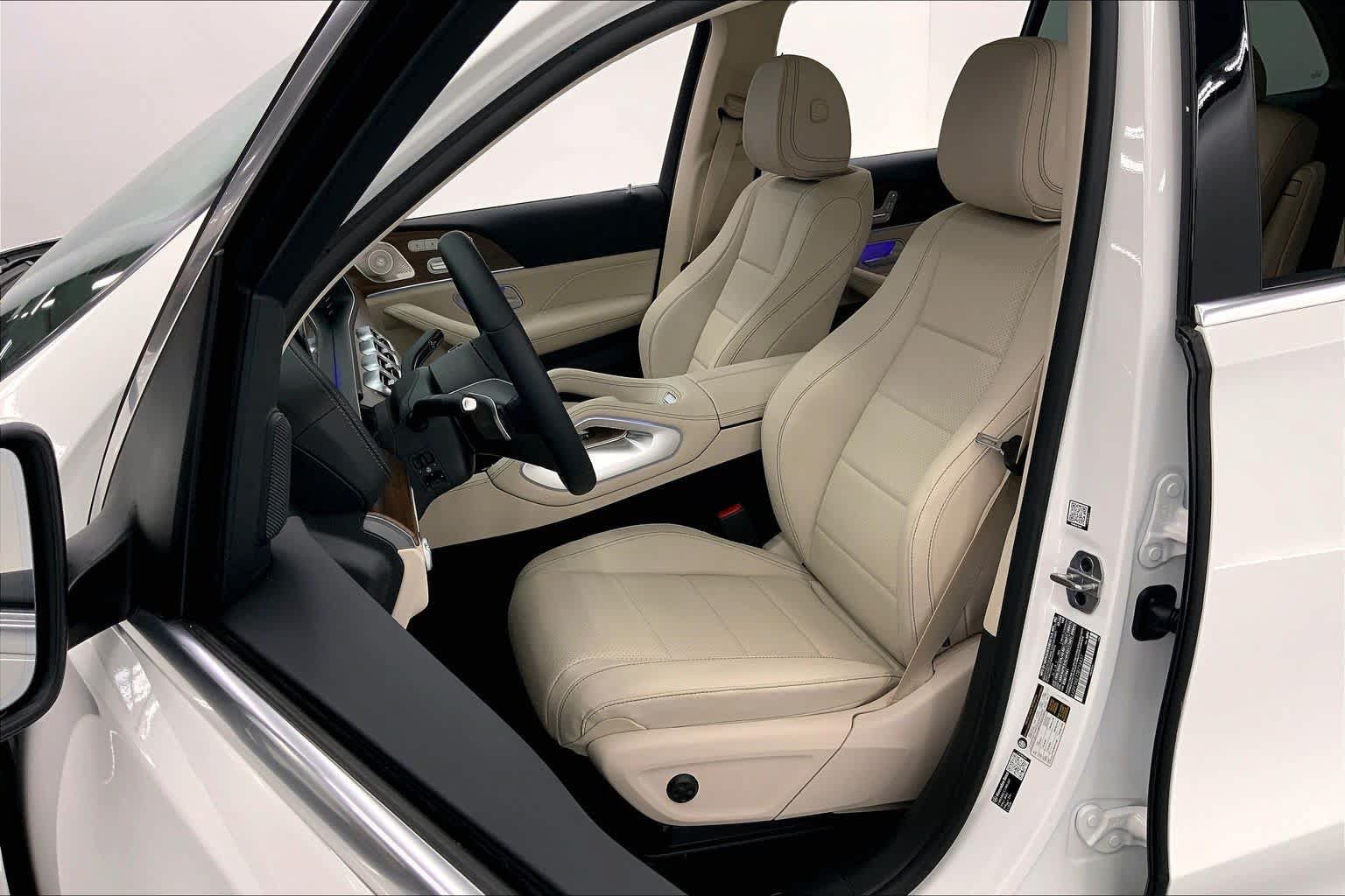 New 2026 Mercedes-Benz GLS 450 4MATIC image 22