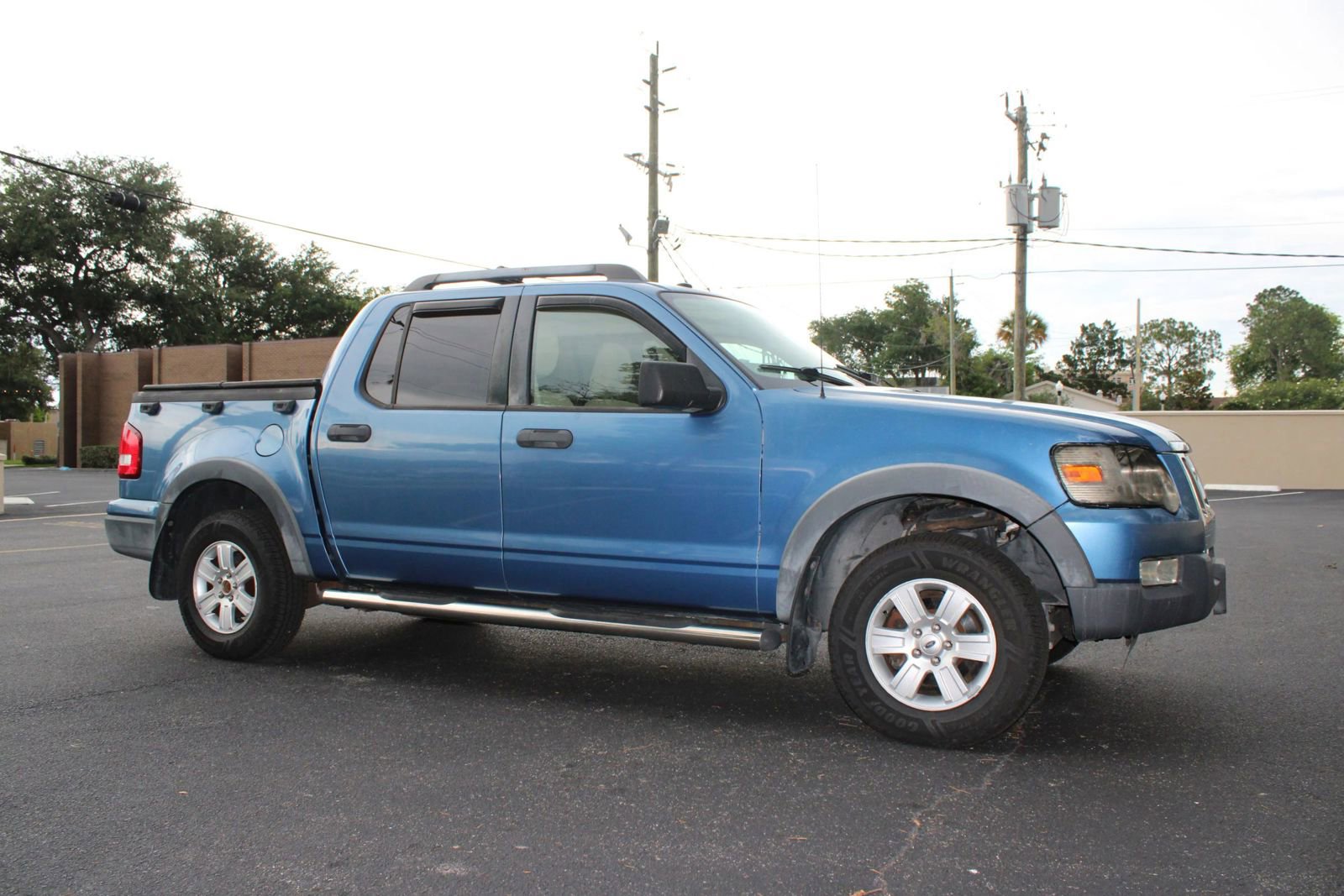 Used 2009 Ford Explorer Sport Trac XLT RWD image 13