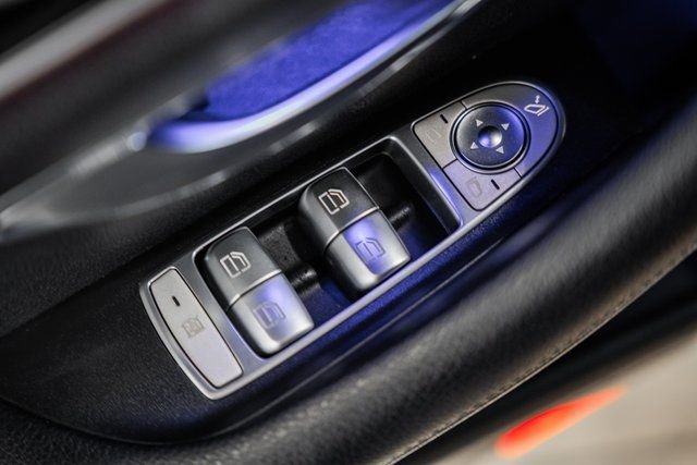 Used 2018 Mercedes-Benz E 300 E 300 image 34