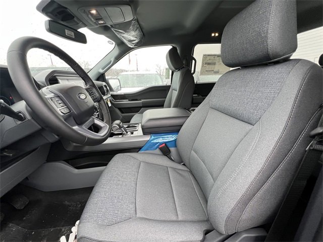 New 2025 Ford F150 Lightning XLT image 11