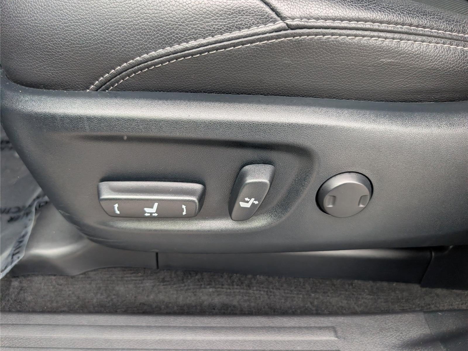 Used 2024 Toyota 4Runner Limited AWD/4WD image 23