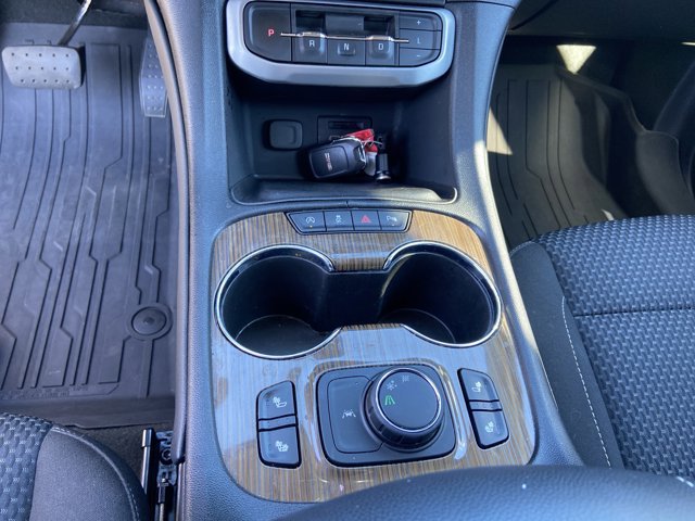 Used 2022 GMC Acadia SLE w/ Driver Convenience Package image 40