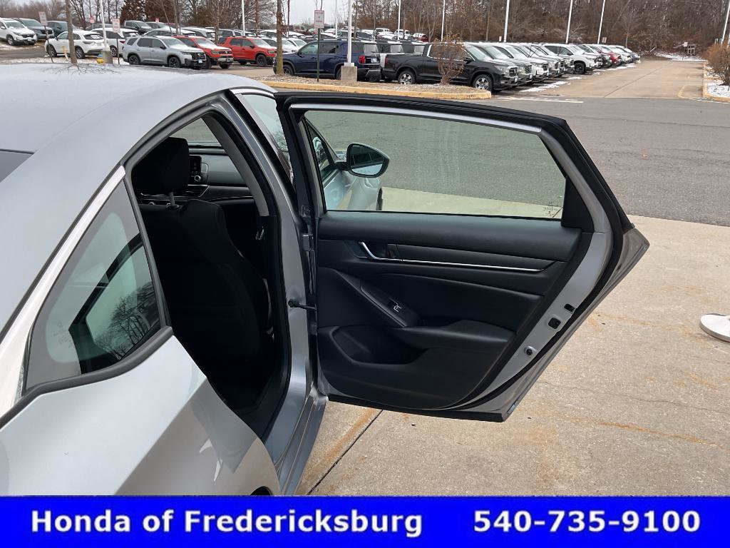 Used 2019 Honda Accord LX image 18