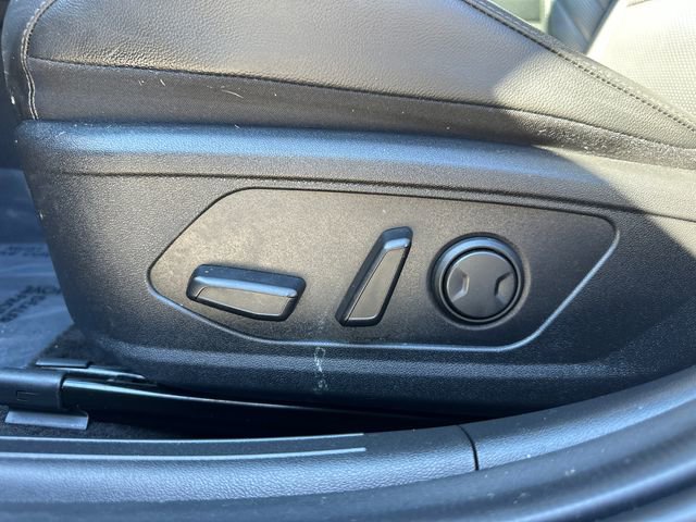 Used 2023 Hyundai Elantra Limited FWD image 28