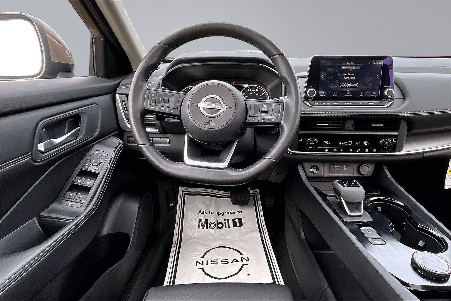 Certified 2024 Nissan Rogue SV w/ SV Premium Package AWD/4WD image 6