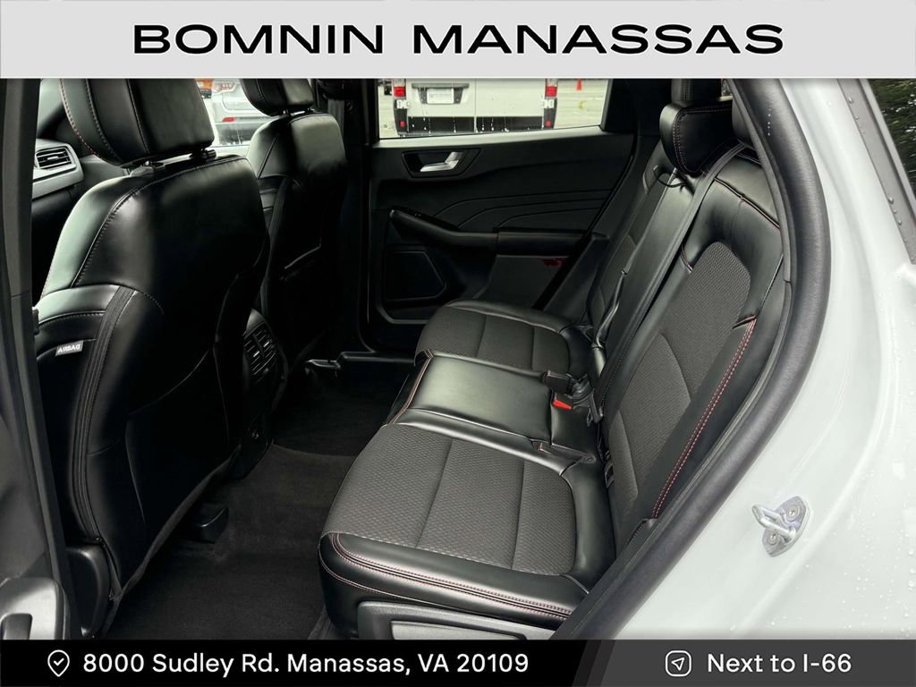 Used 2025 Ford Escape ST-Line image 21