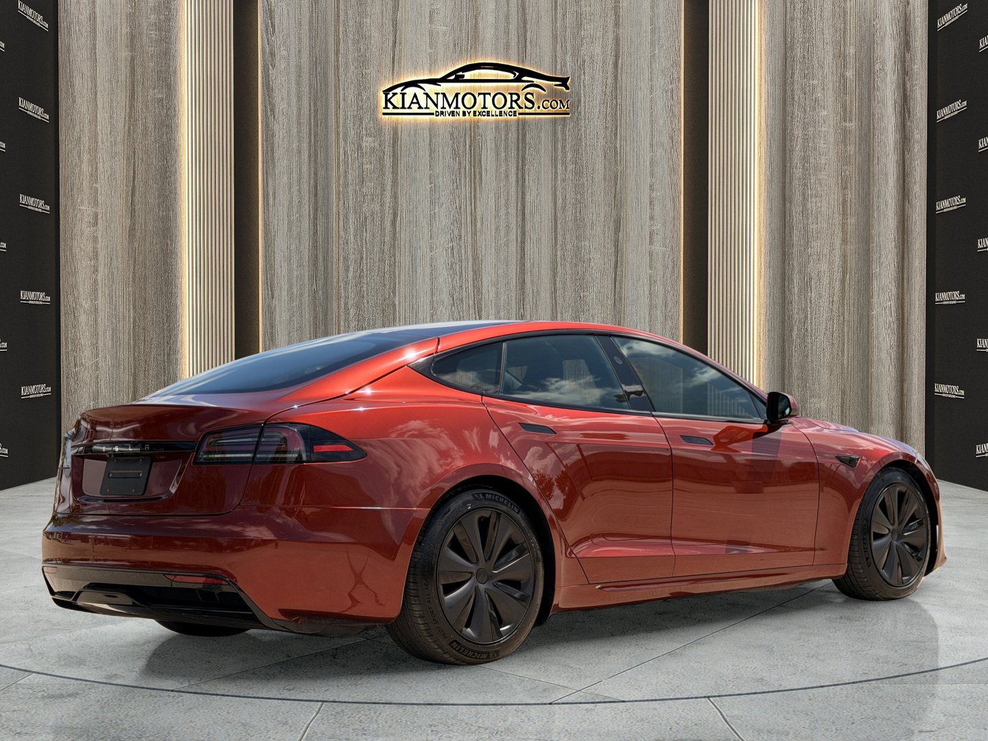 Used 2023 Tesla Model S AWD/4WD image 10