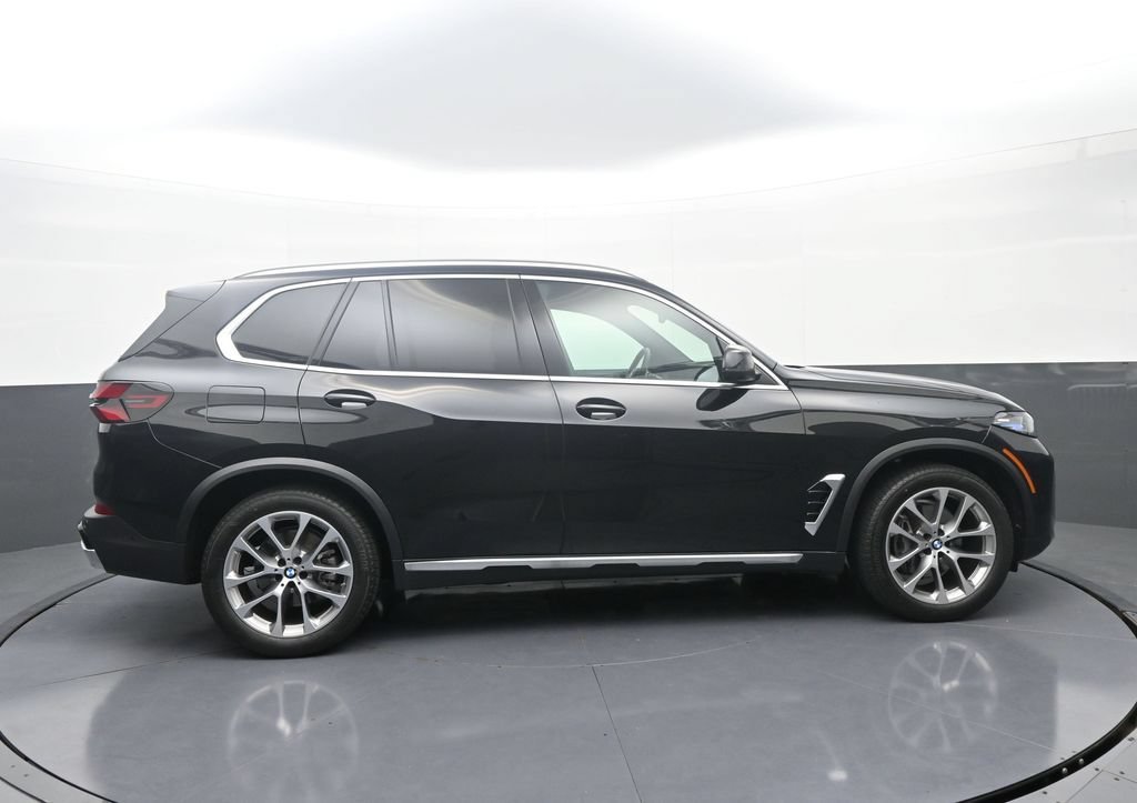 Used 2026 BMW X5 xDrive40i AWD/4WD image 8