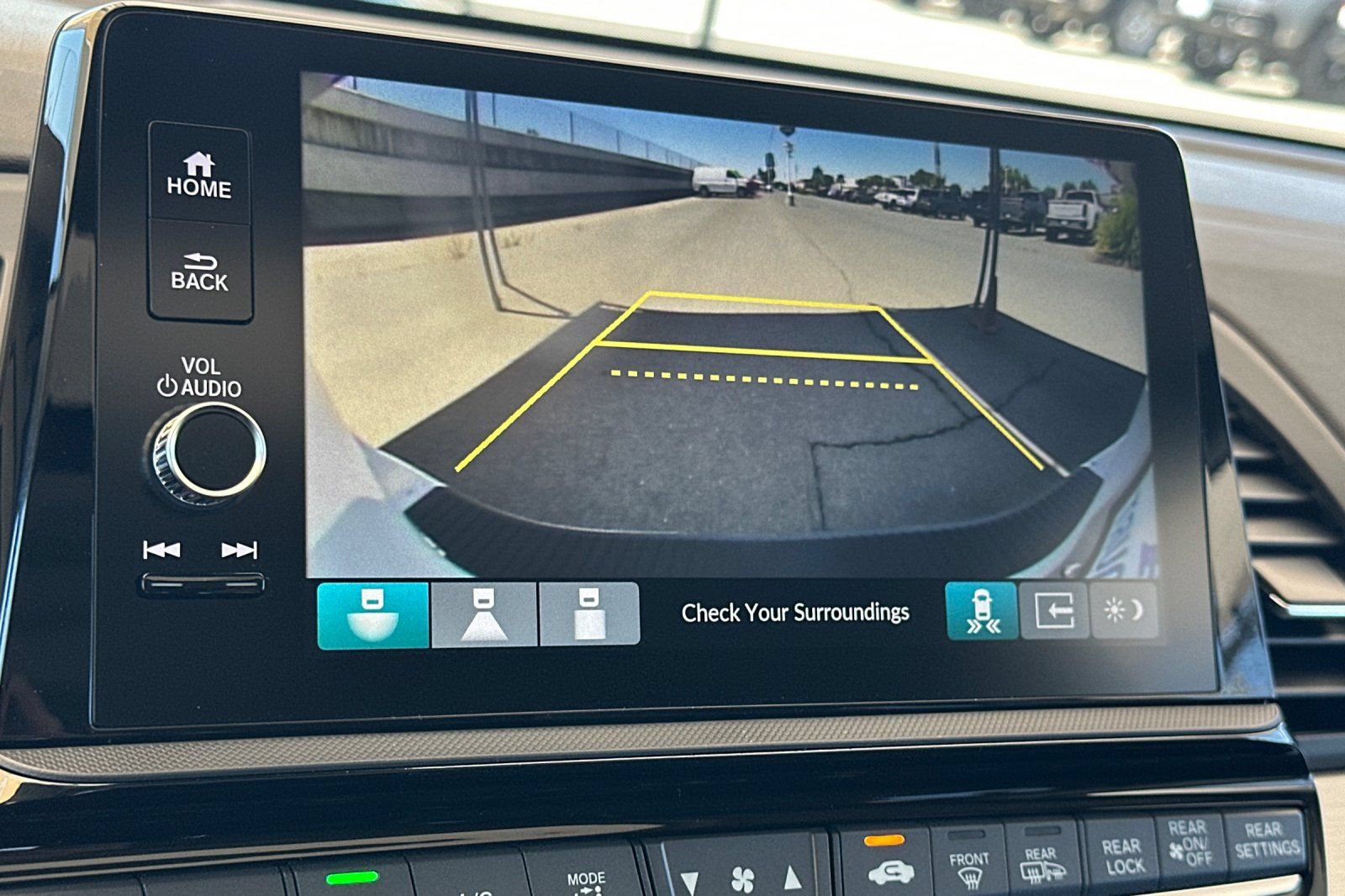 New 2026 Honda Odyssey Touring image 22