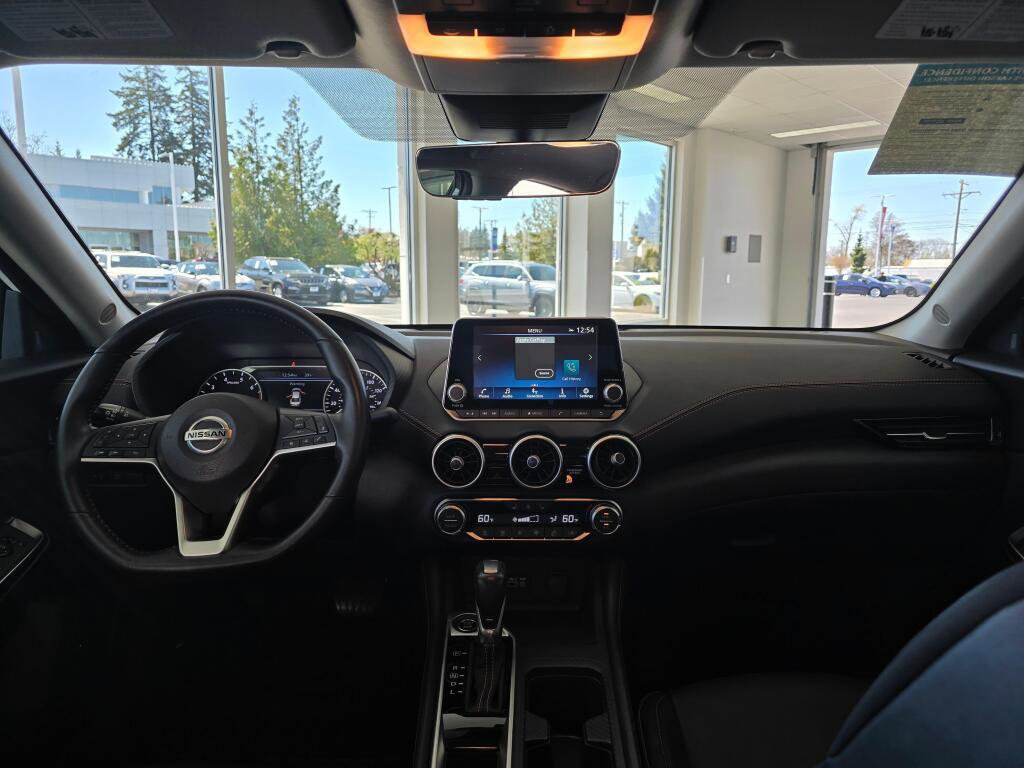 Used 2023 Nissan Sentra SR w/ SR Premium Package image 25