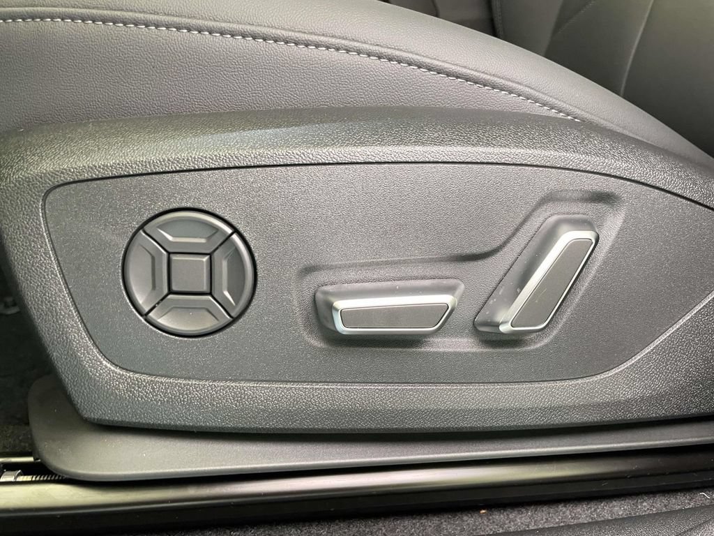 New 2026 Audi Q3 quattro 2.0T AWD/4WD image 17