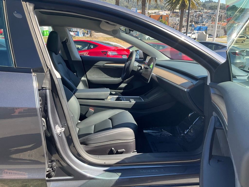 Used 2023 Tesla Model 3 Standard Range image 64