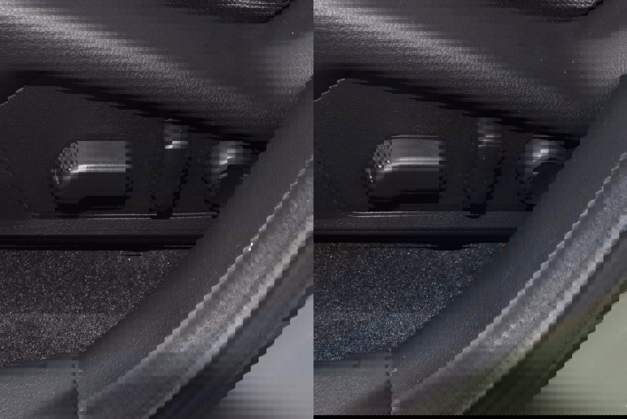 Used 2024 Subaru Crosstrek 2.5i Wilderness w/ Crosstrek Mirror Package image 33