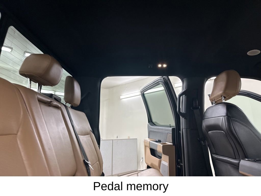 Used 2023 Ford F450 Lariat w/ Lariat Ultimate Package image 25