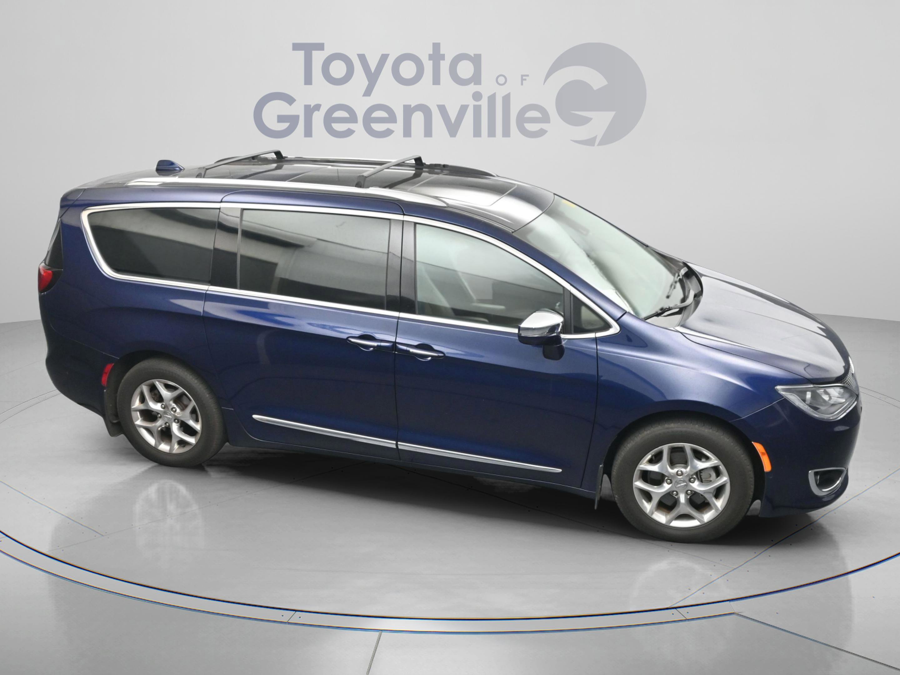 Used 2017 Chrysler Pacifica Limited w/ UConnect Theater Package image 18
