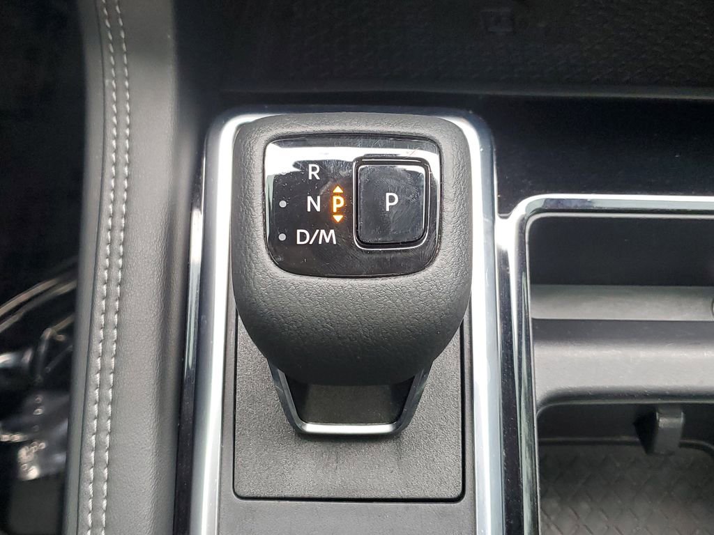 Used 2023 Nissan Pathfinder Platinum w/ Cargo Package image 36