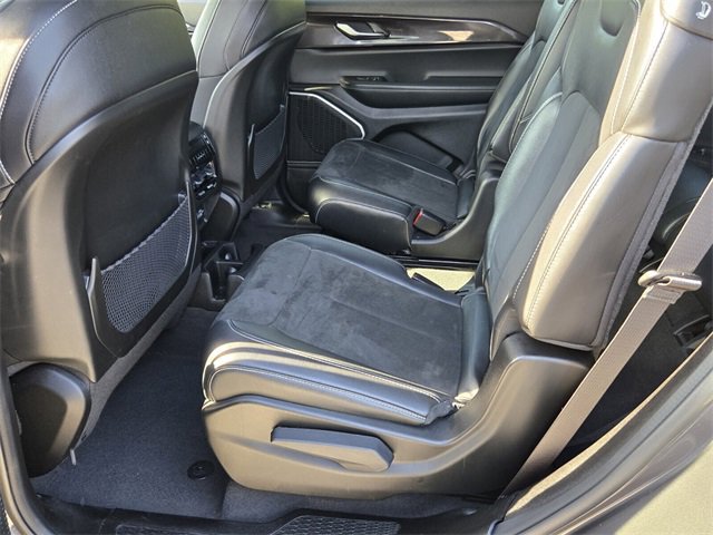 Used 2022 Jeep Grand Cherokee L Laredo image 12