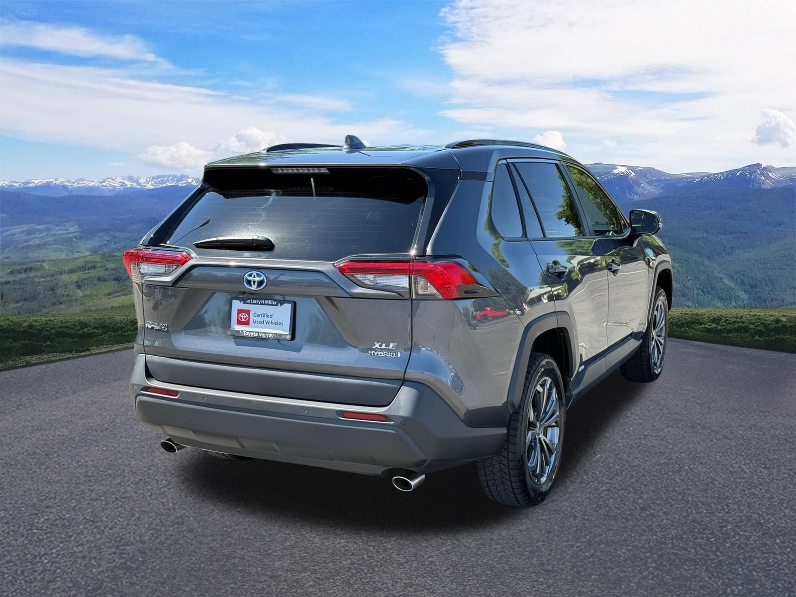 Used 2023 Toyota RAV4 XLE Premium AWD/4WD image 5