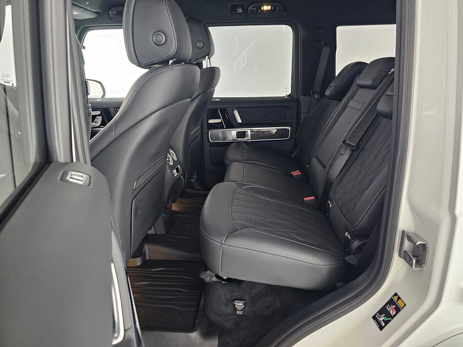 Used 2025 Mercedes-Benz G 63 AMG 4MATIC image 17
