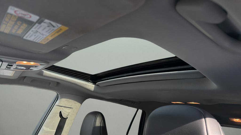 Used 2023 Toyota Highlander XLE image 12