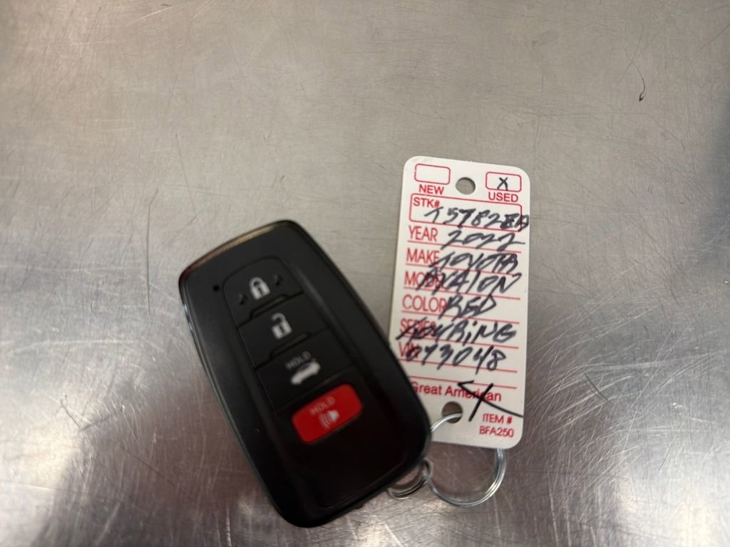 Used 2022 Toyota Avalon Touring image 28