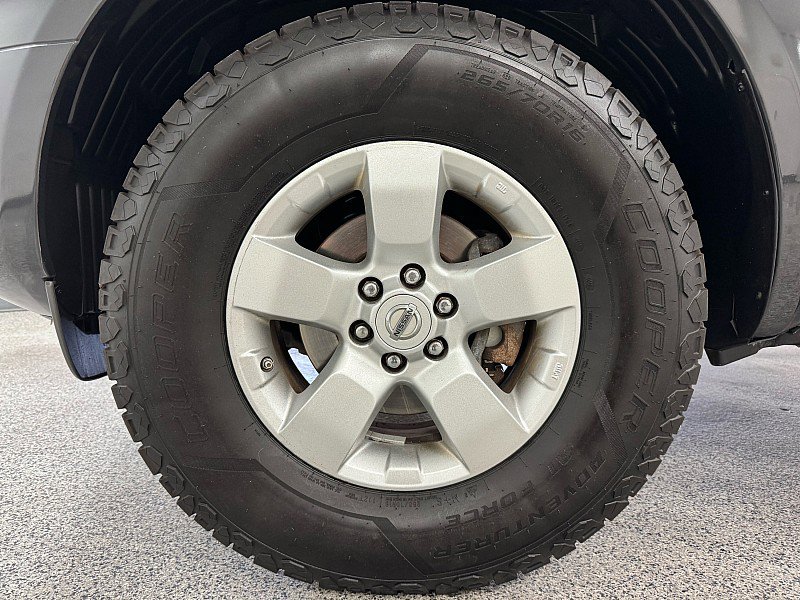 Used 2012 Nissan Frontier SV w/ SV Premium Utility Pkg AWD/4WD image 22