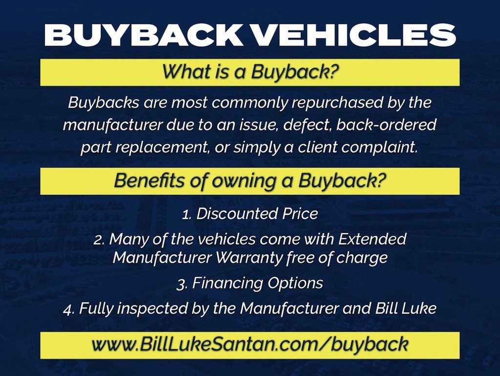 Used 2022 Jeep Wrangler Unlimited Sahara image 2