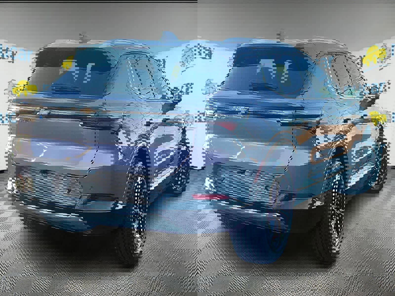 Used 2025 Chevrolet Equinox EV LT image 6