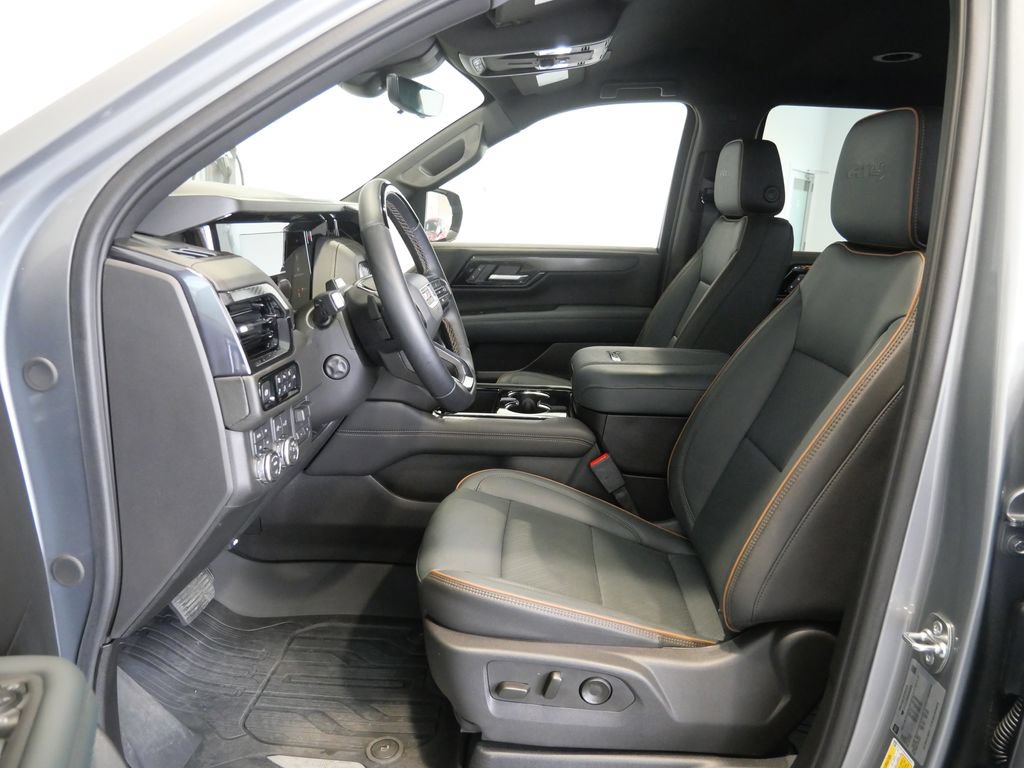 Used 2025 GMC Yukon AT4 w/ Premium Trailering Package AWD/4WD image 15