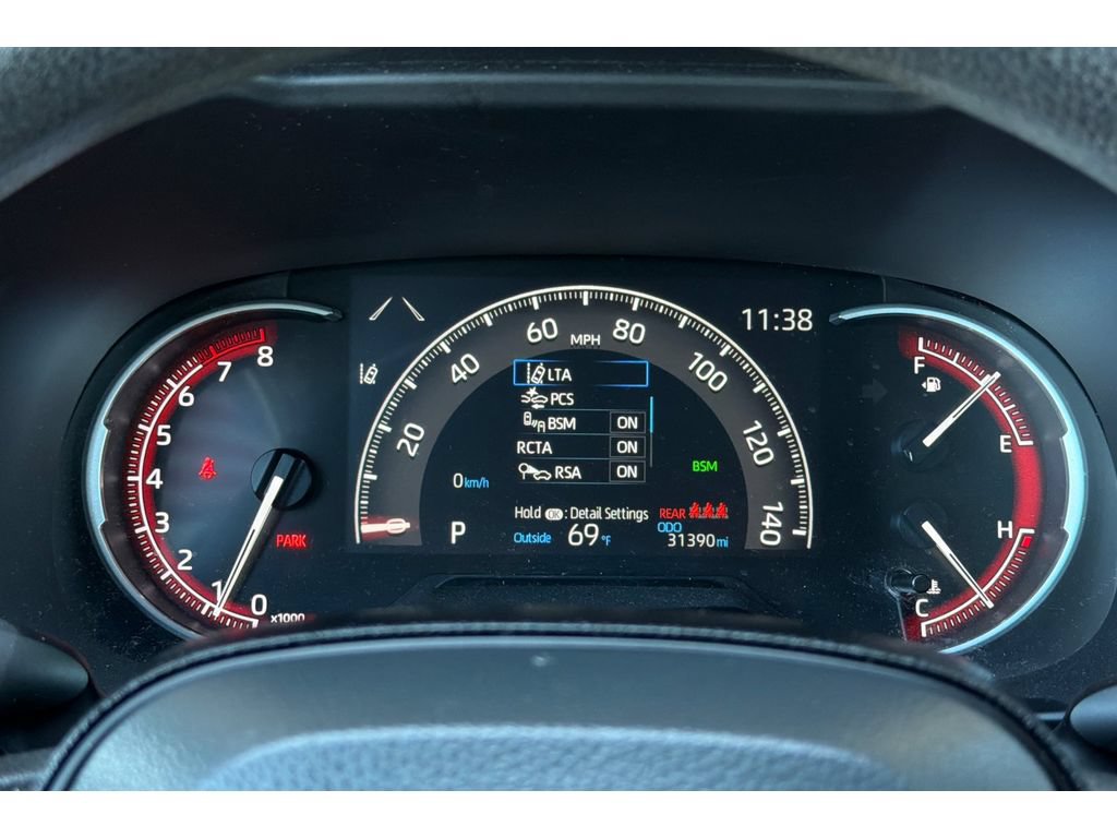 Used 2025 Toyota RAV4 XLE FWD image 28