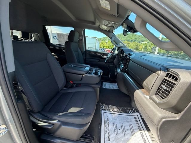 Certified 2024 Chevrolet Silverado 1500 LT AWD/4WD image 37