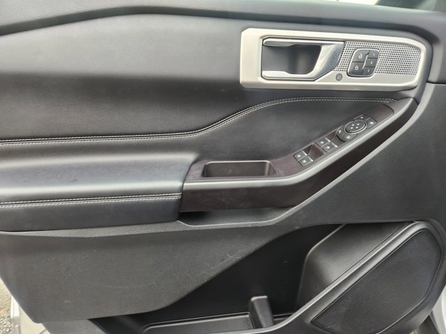 Used 2020 Ford Explorer Limited image 21