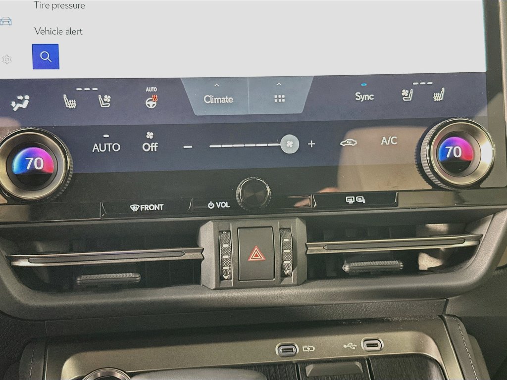 Used 2024 Lexus GX 550 AWD/4WD image 18