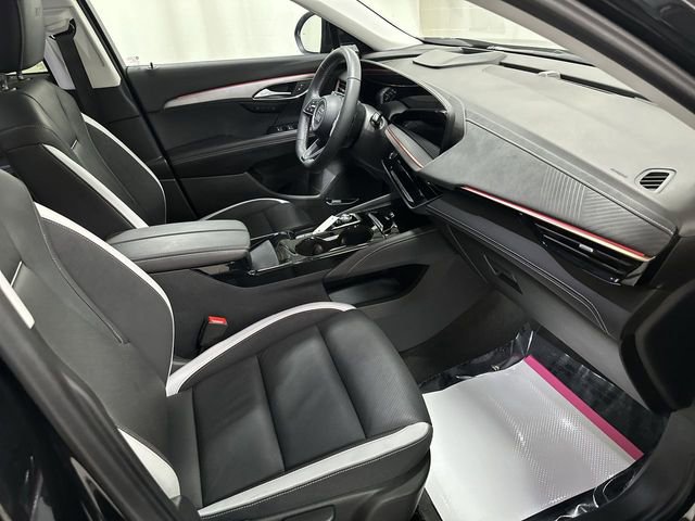 Used 2025 Buick Envision Sport Touring image 18