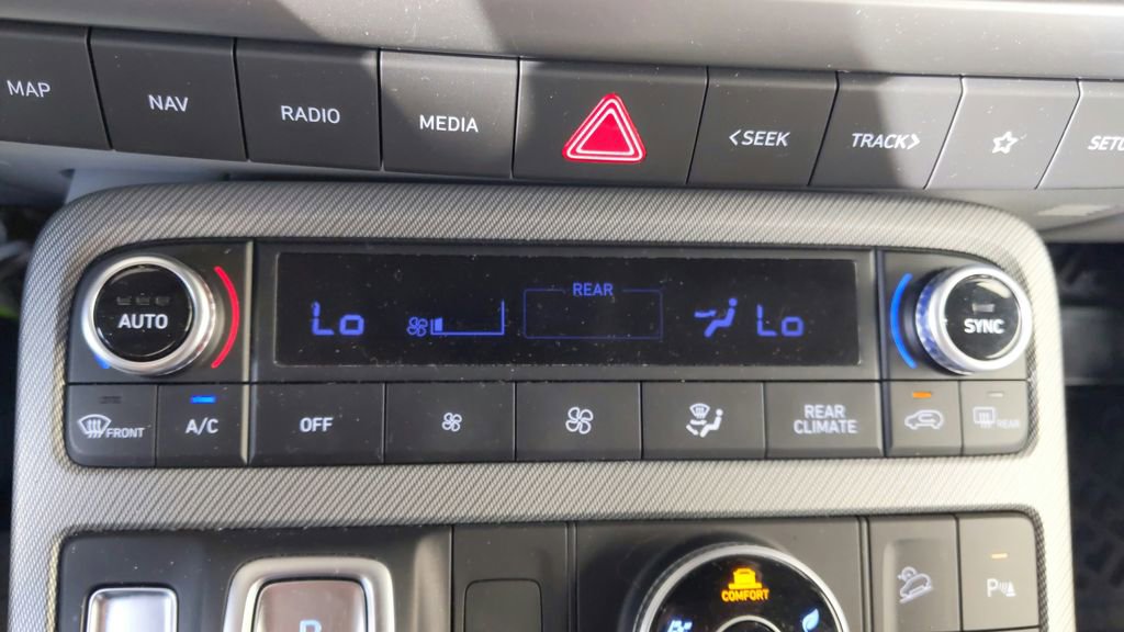 Used 2023 Hyundai Palisade SEL w/ Premium Package image 27