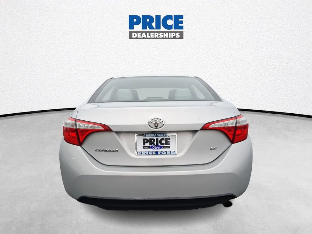 Used 2015 Toyota Corolla LE image 4