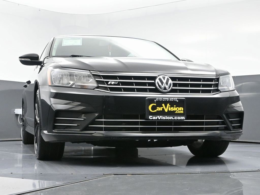 Used 2016 Volkswagen Passat 1.8T R-Line image 46