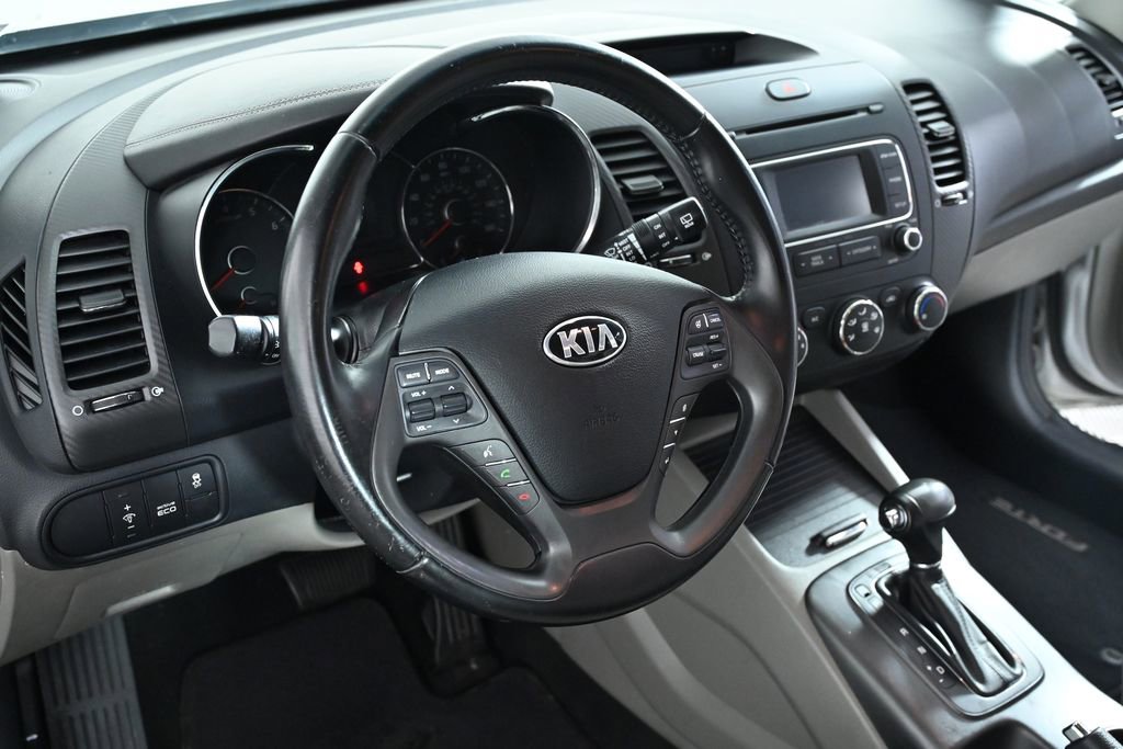 Used 2014 Kia Forte EX w/ Protection Package FWD image 11