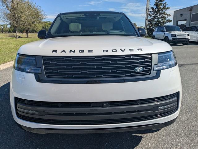 Used 2025 Land Rover Range Rover Autobiography image 2