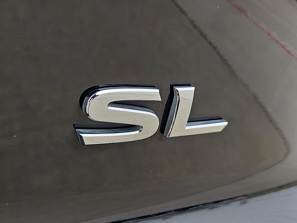 Used 2024 Nissan Pathfinder SL FWD image 11