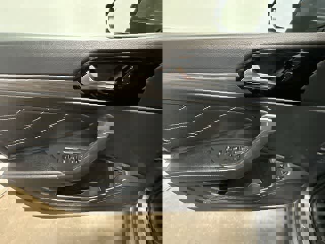 Certified 2022 Volkswagen Jetta SEL image 20