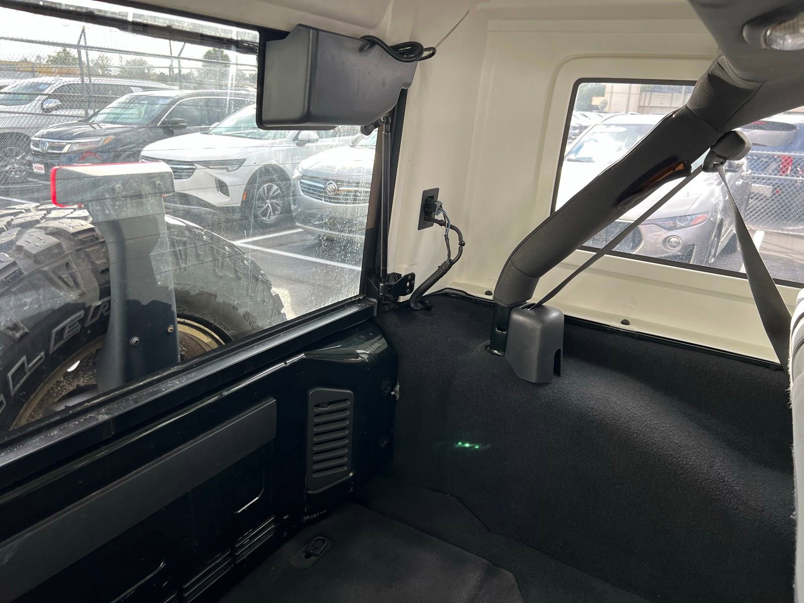 Used 2010 Jeep Wrangler Unlimited Sport image 37